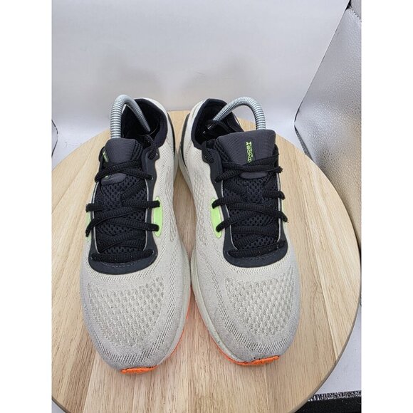 Under Armour HOVR Sonic 5 Beige Men size 7.5 Shoes 3024898-101 - Picture 4 of 7